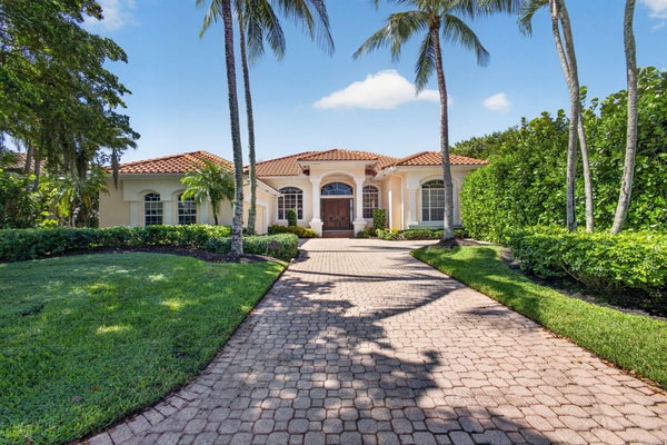 42 WINDWARD ISLE, PALM BEACH GARDENS, FL 33418 - Image 2ef39ebfc116c2ed9c74bec488aeea0a/464342572