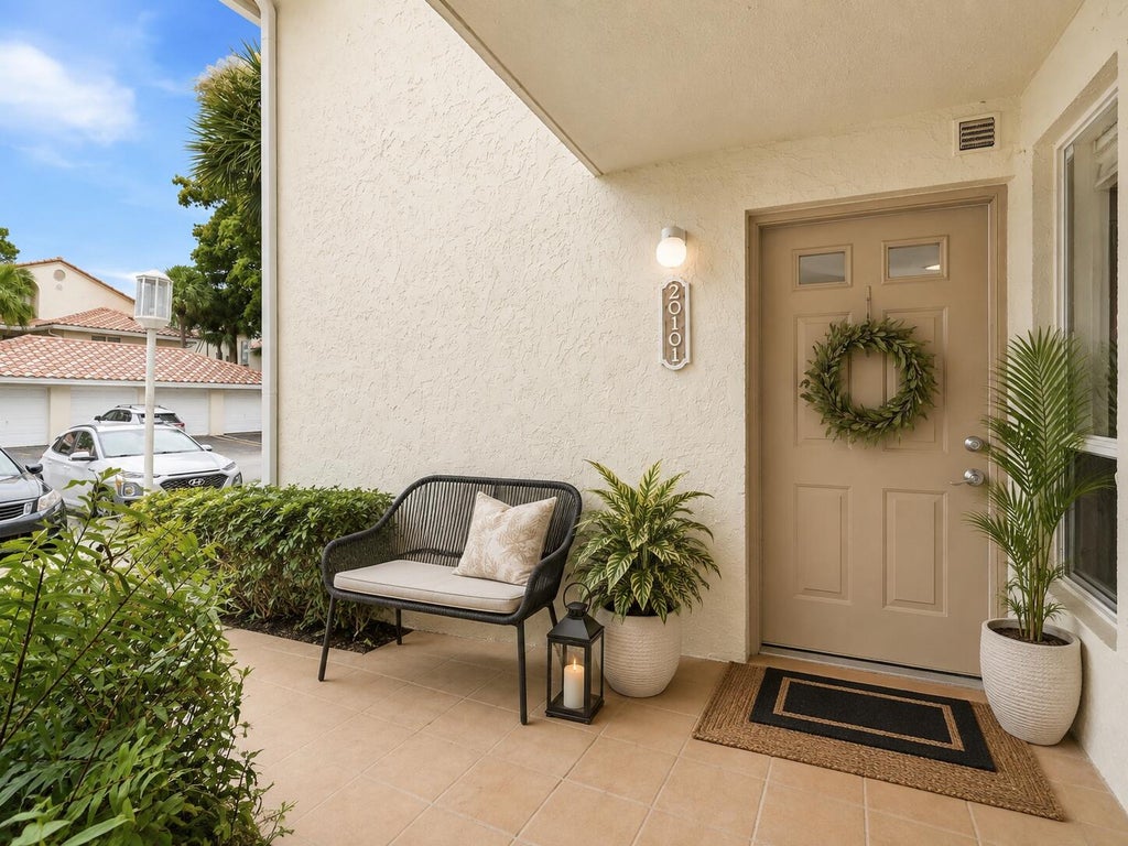 Photo of 20101 Glenmoor Drive, West Palm Beach, FL 33409 (MLS # B26079722)
