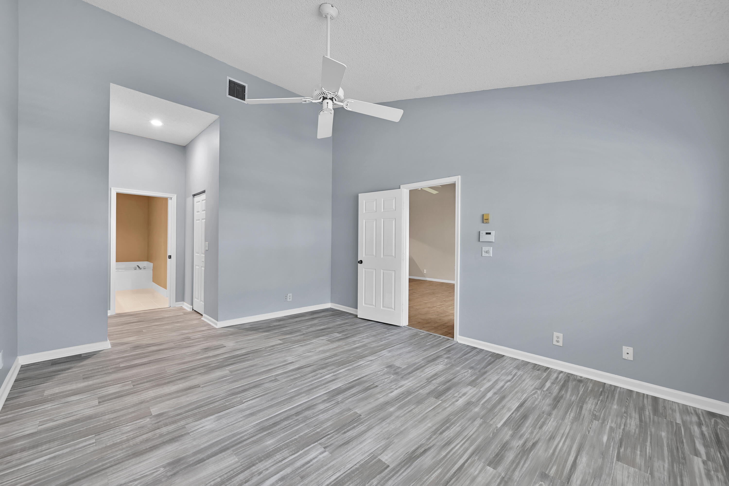 QUAIL RUN VILLAS - Residential