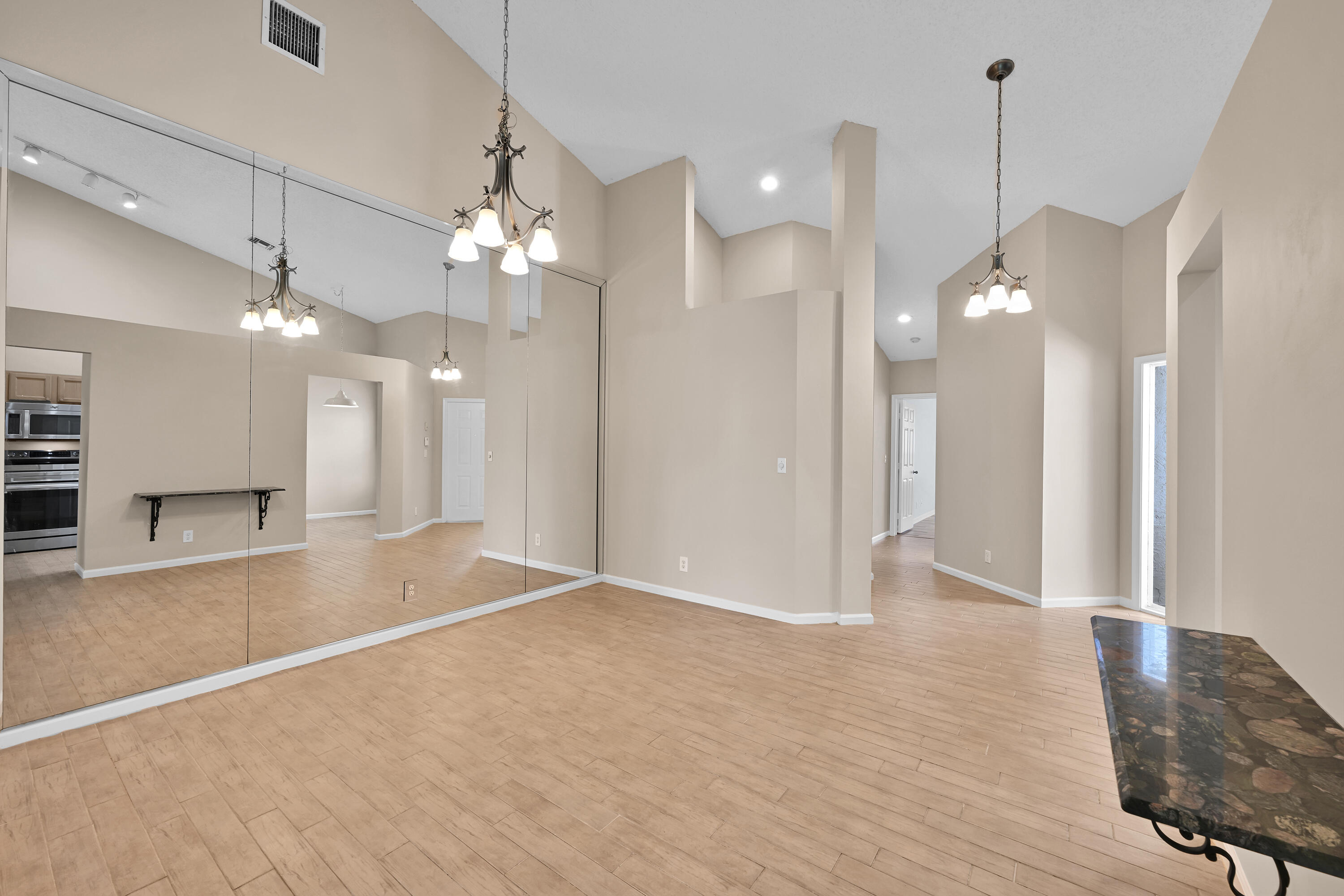 QUAIL RUN VILLAS - Residential