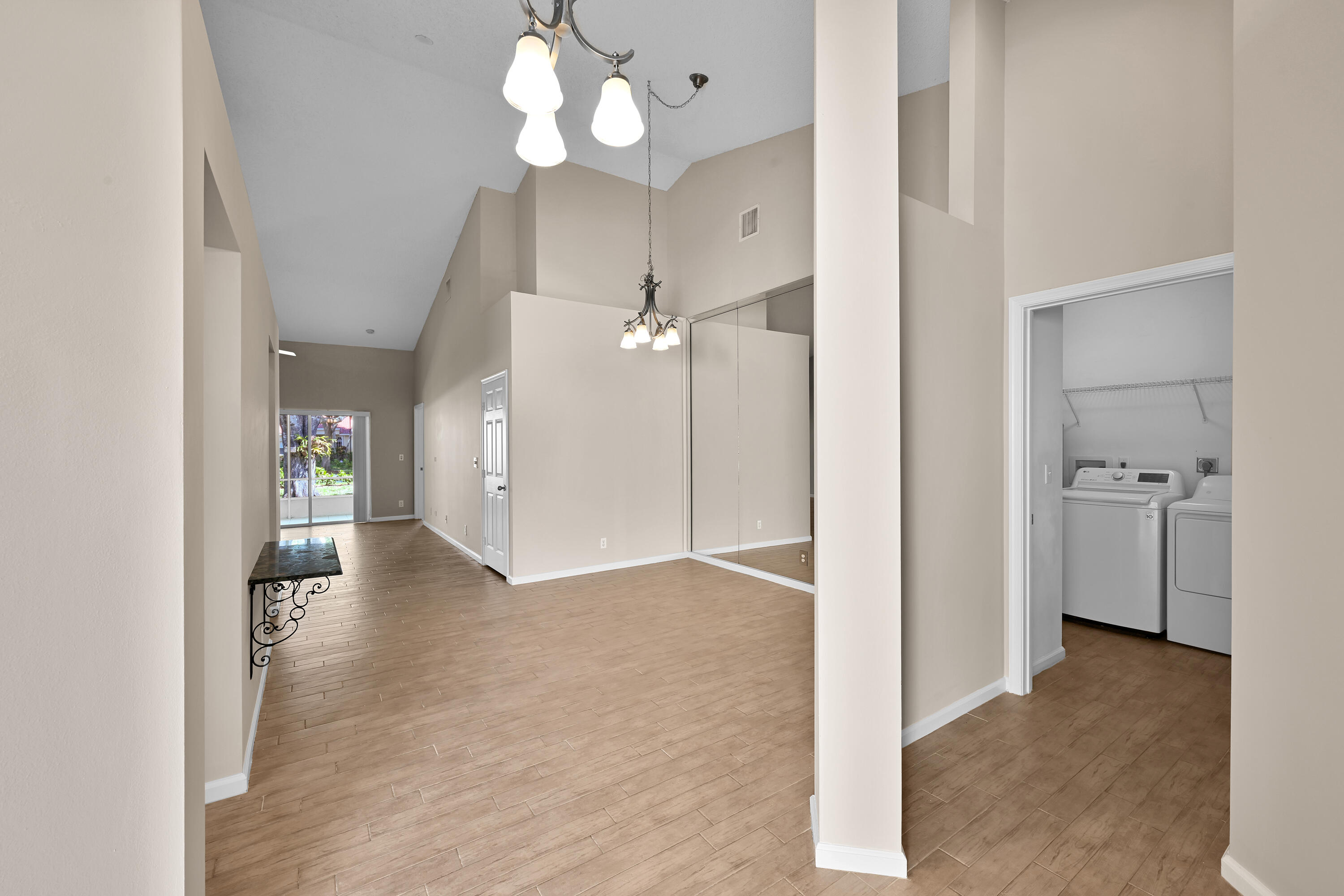 QUAIL RUN VILLAS - Residential