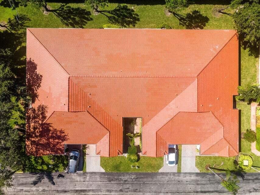 QUAIL RUN VILLAS - Residential