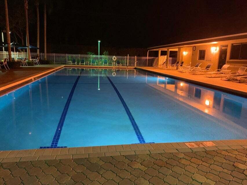 QUAIL RUN VILLAS - Residential