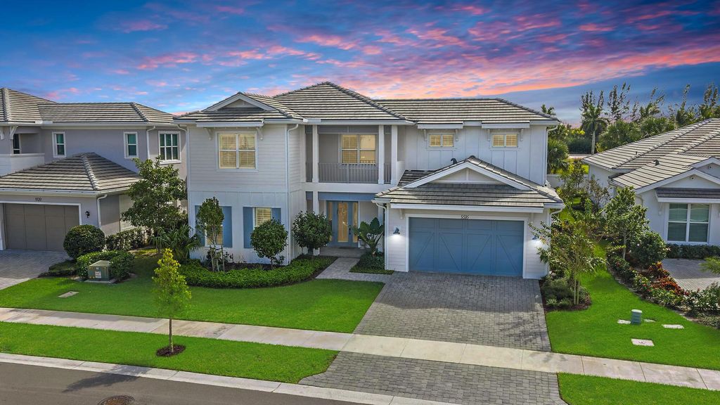 Photo of 9316 Crestview Circle, Palm Beach Gardens, FL 33412 (MLS # R11136979)