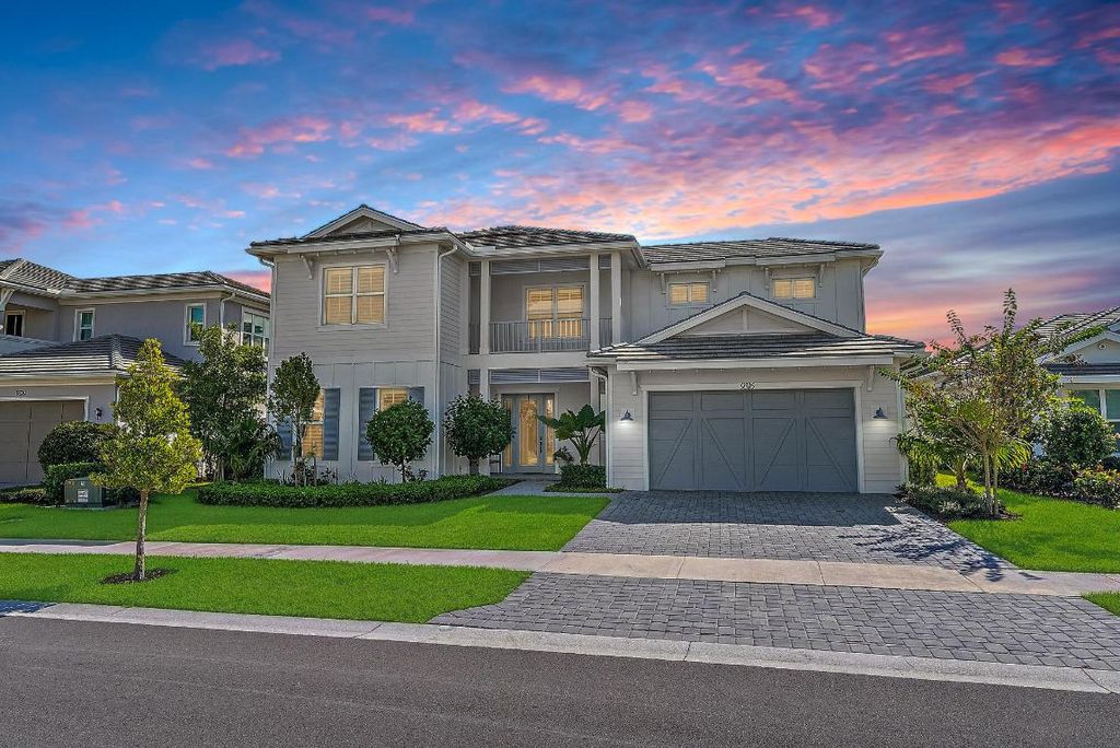 Photo of 9316 Crestview Circle, Palm Beach Gardens, FL 33412 (MLS # R11136979)