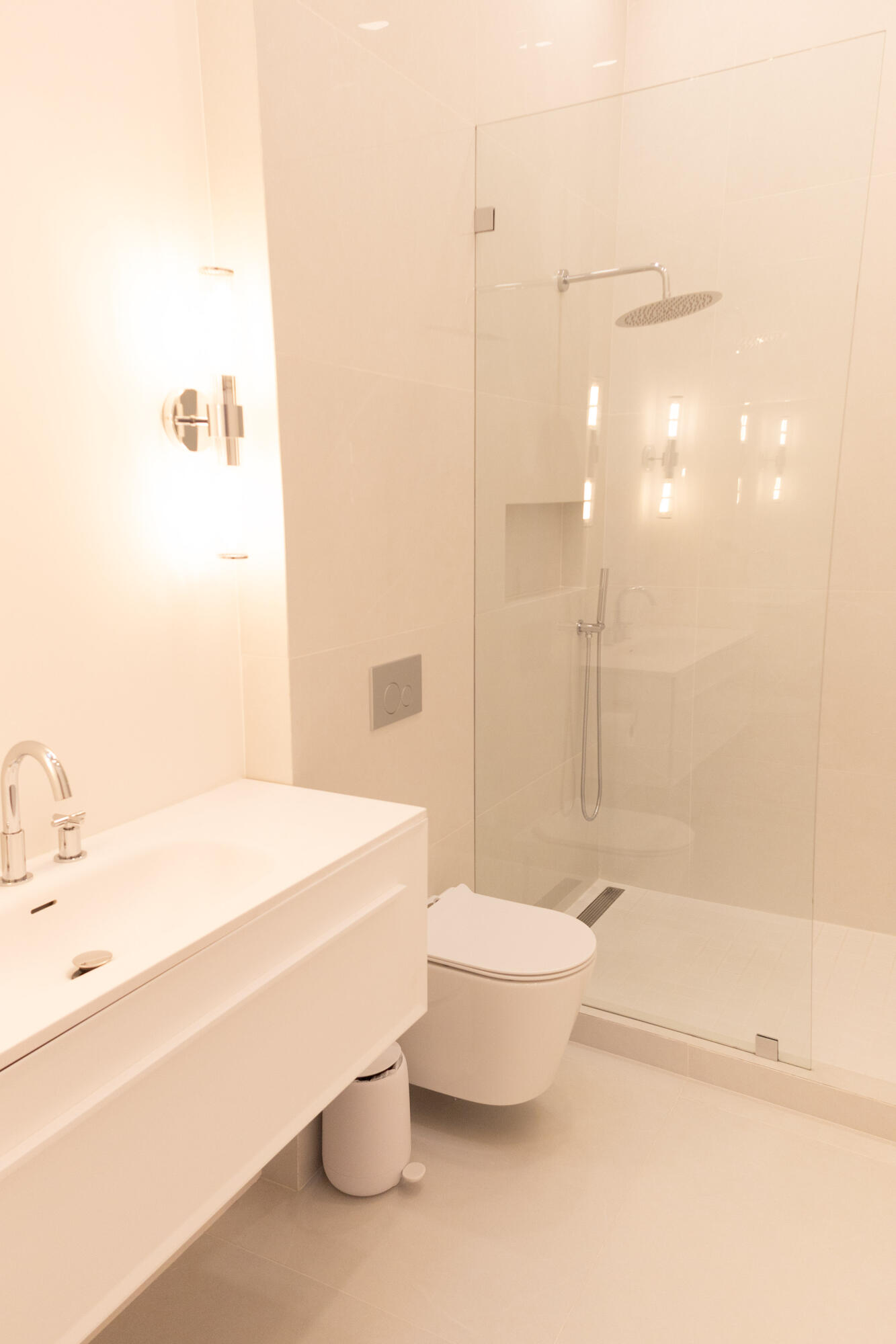 WINDSOR WAY 1 - Residential