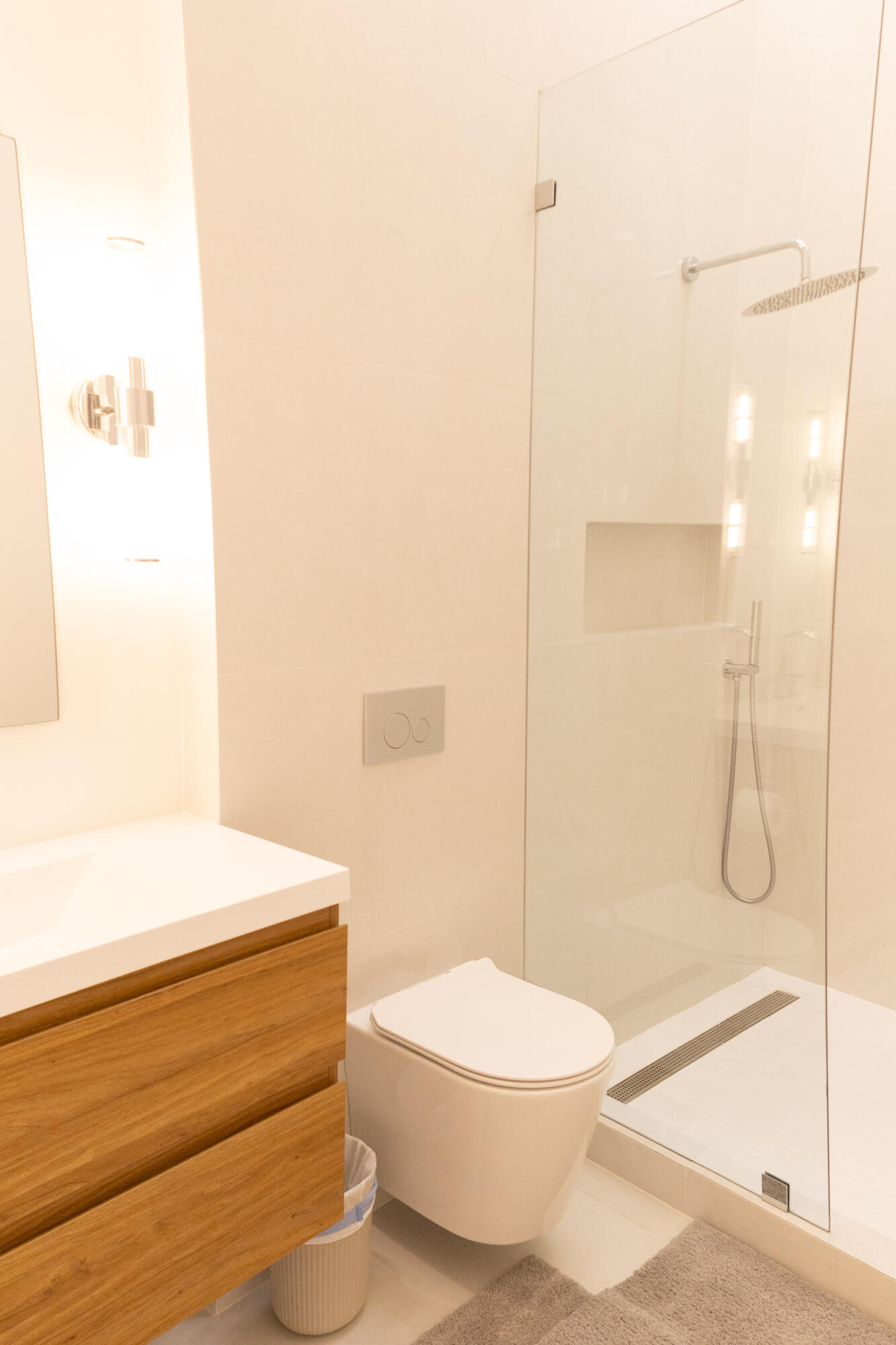 WINDSOR WAY 1 - Residential