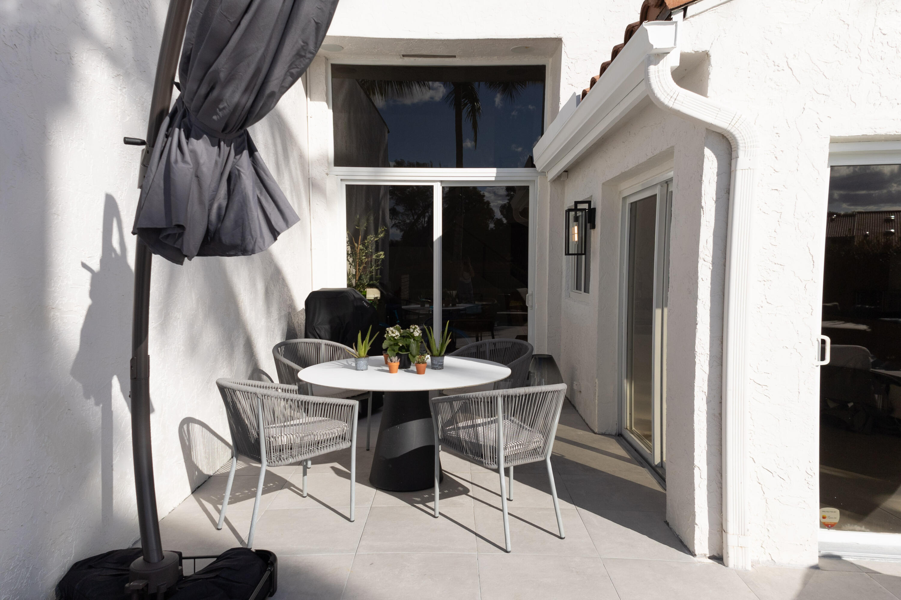 WINDSOR WAY 1 - Residential