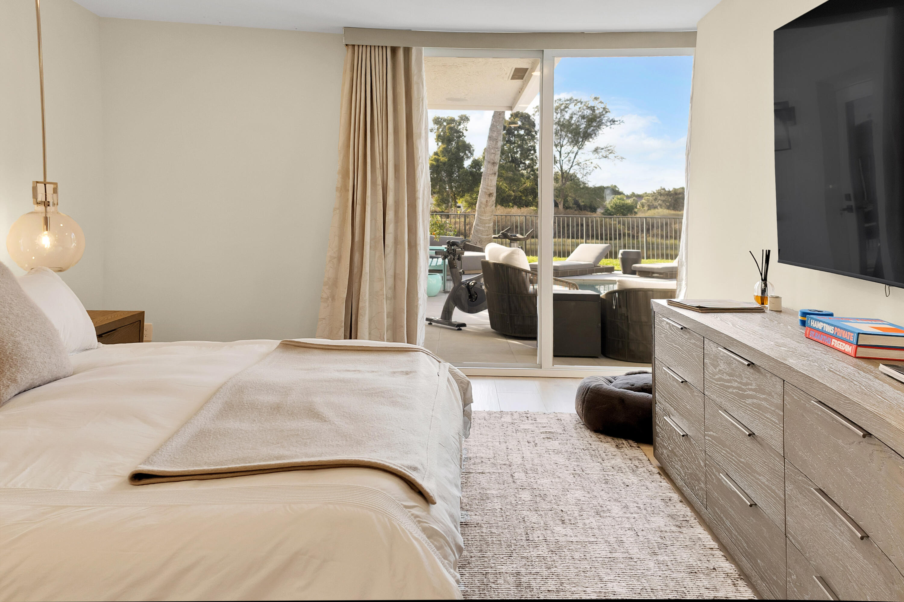 WINDSOR WAY 1 - Residential