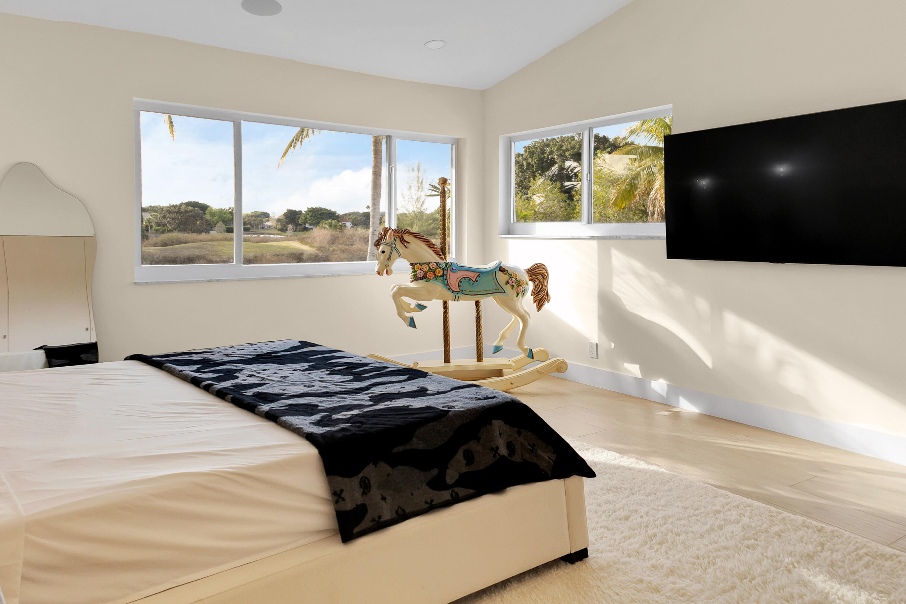 WINDSOR WAY 1 - Residential