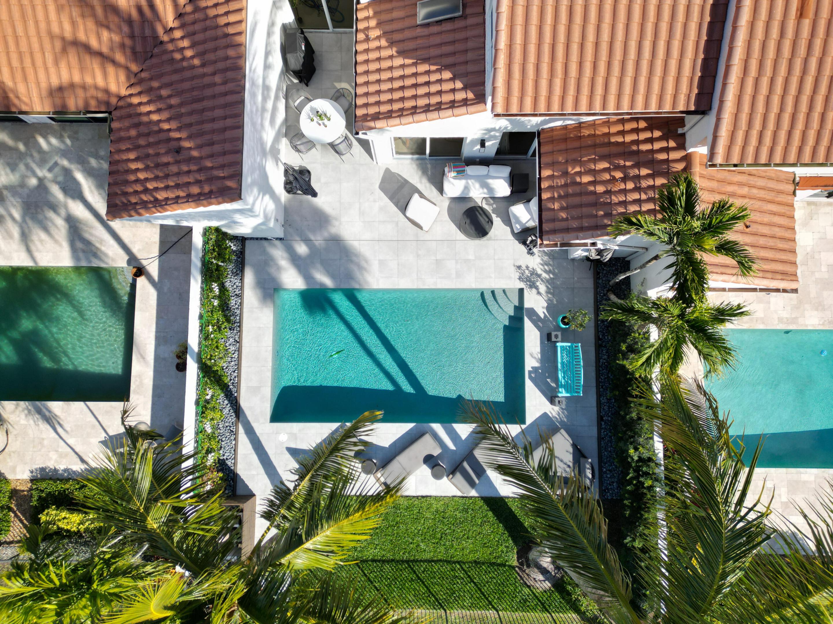 WINDSOR WAY 1 - Residential