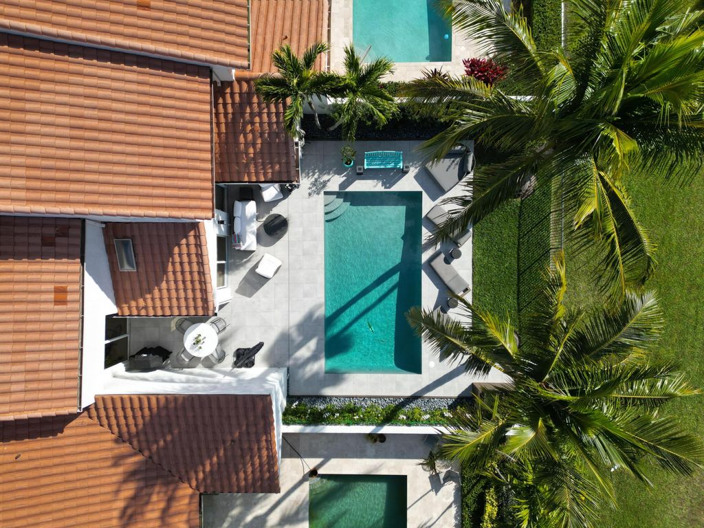 Photo of 2531 Windsor Way Court, Wellington, FL 33414 (MLS # R11162015)