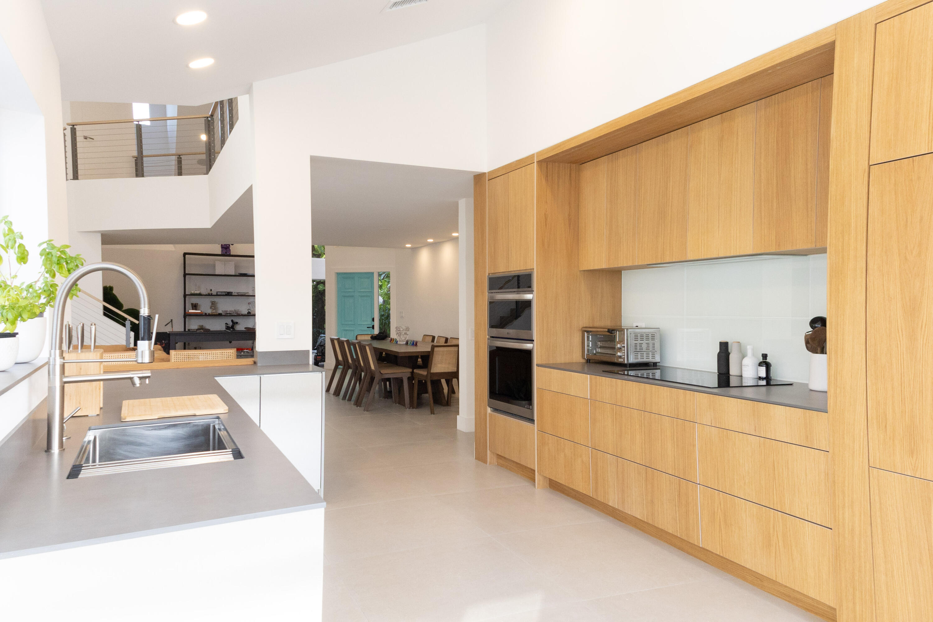 WINDSOR WAY 1 - Residential