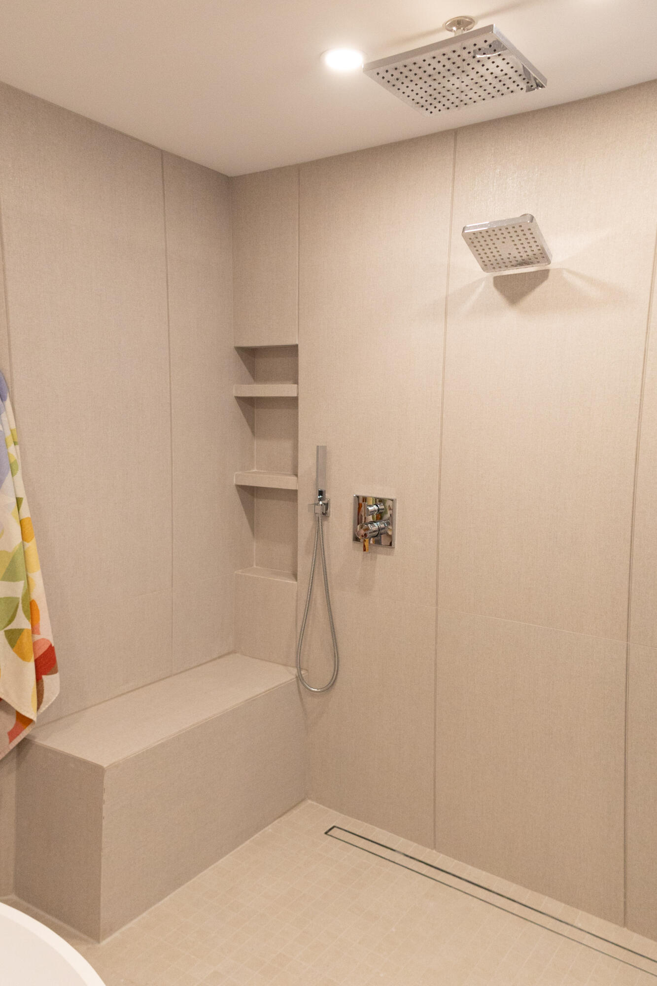 WINDSOR WAY 1 - Residential