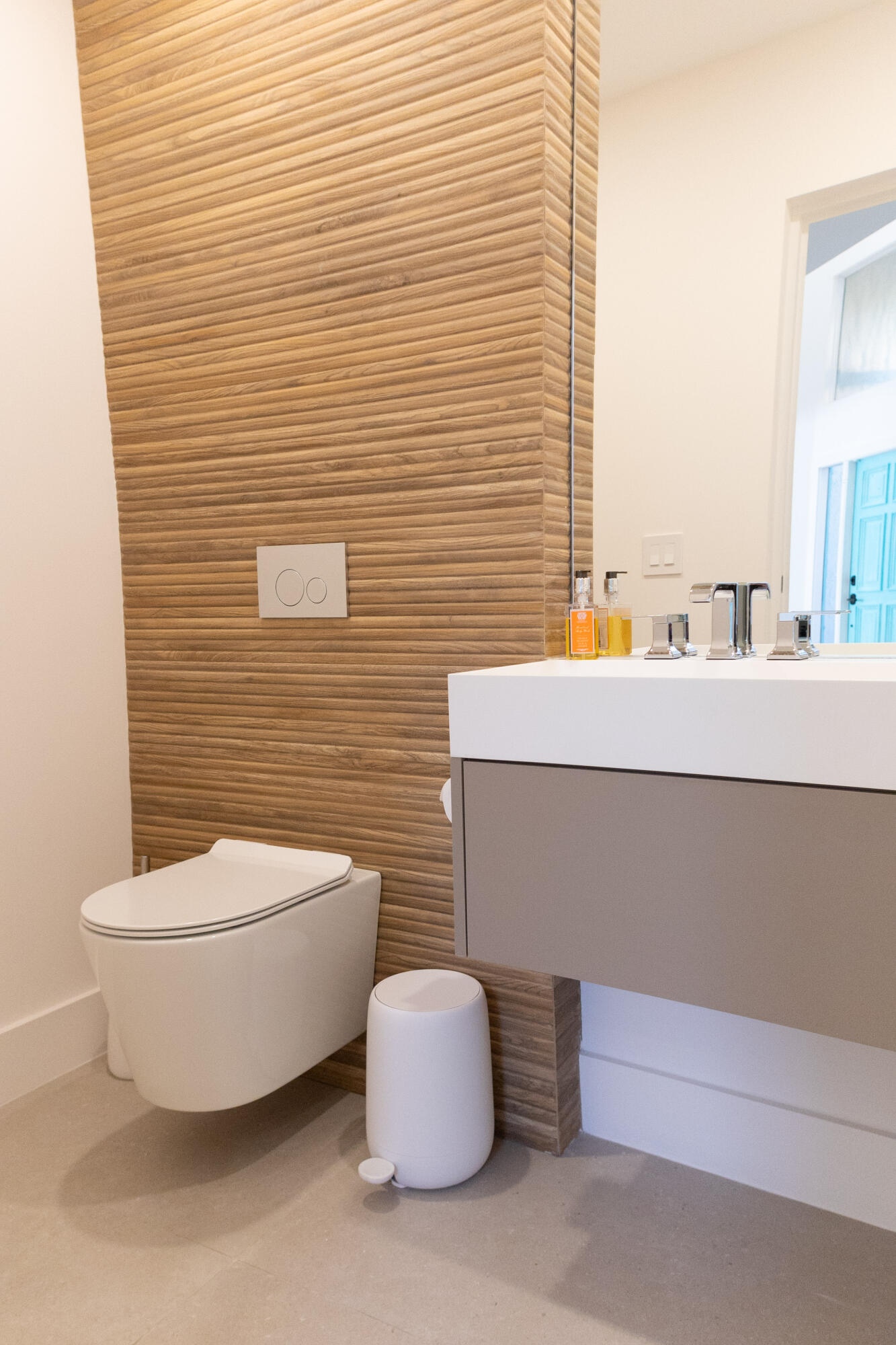 WINDSOR WAY 1 - Residential