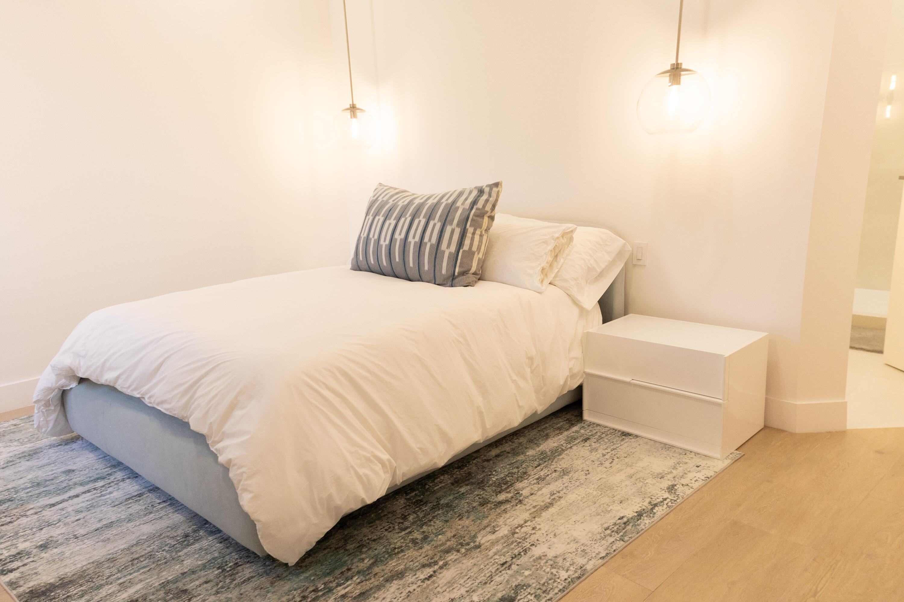 WINDSOR WAY 1 - Residential