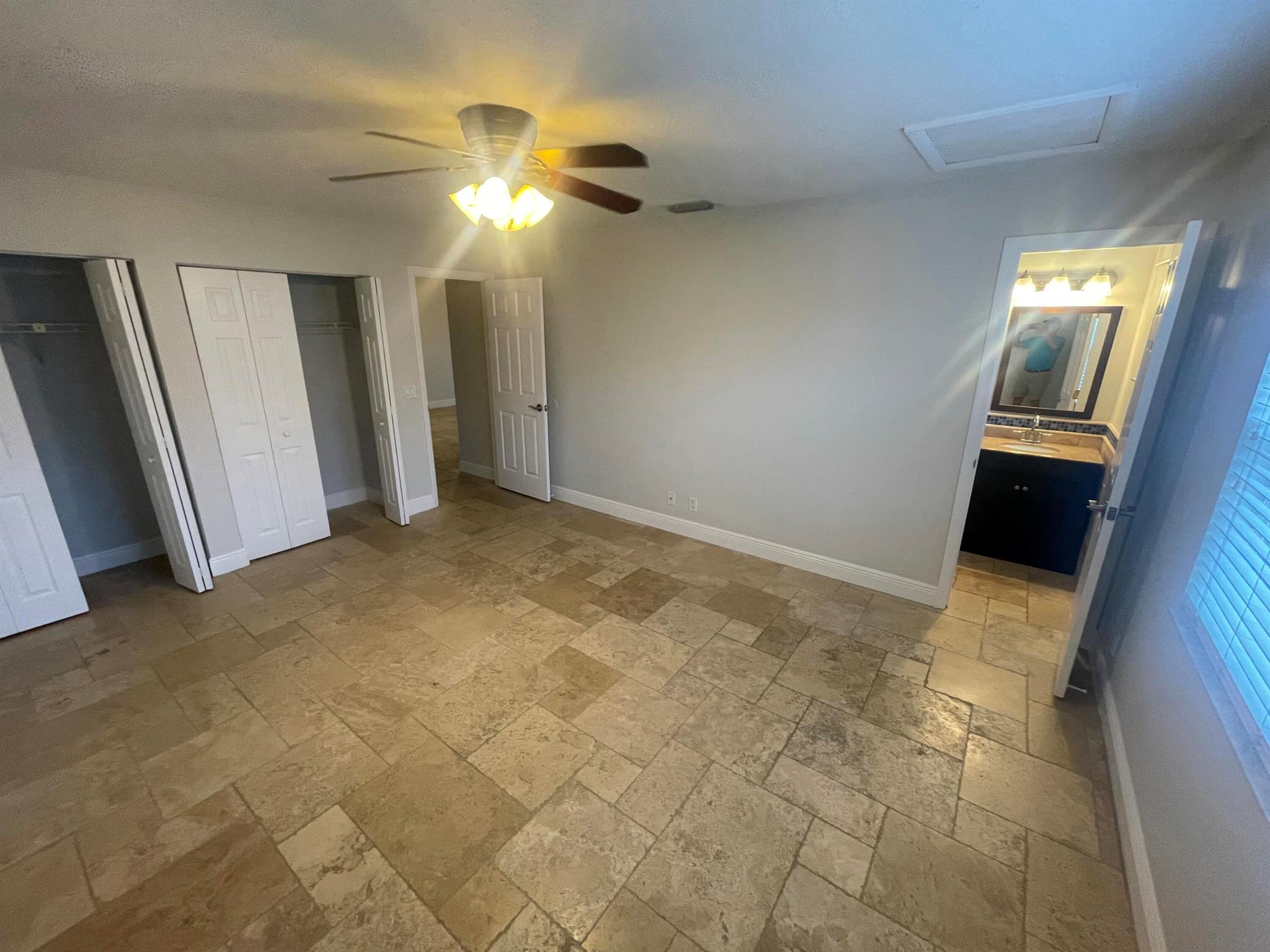 EASTRIDGE ESTATES - Residential Lease