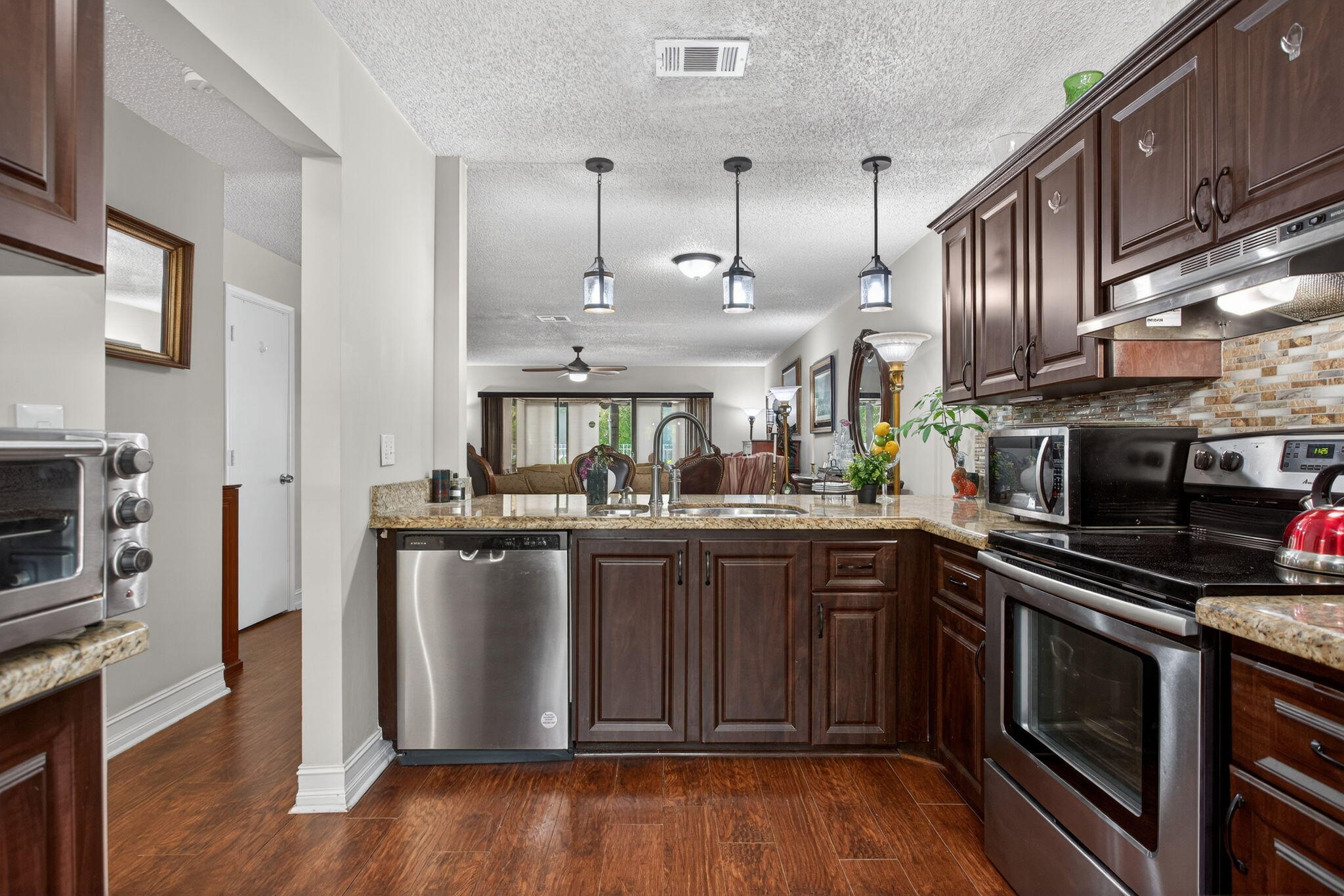 TOWNHOMES OF LIGHTHOUSE POINT - Residential