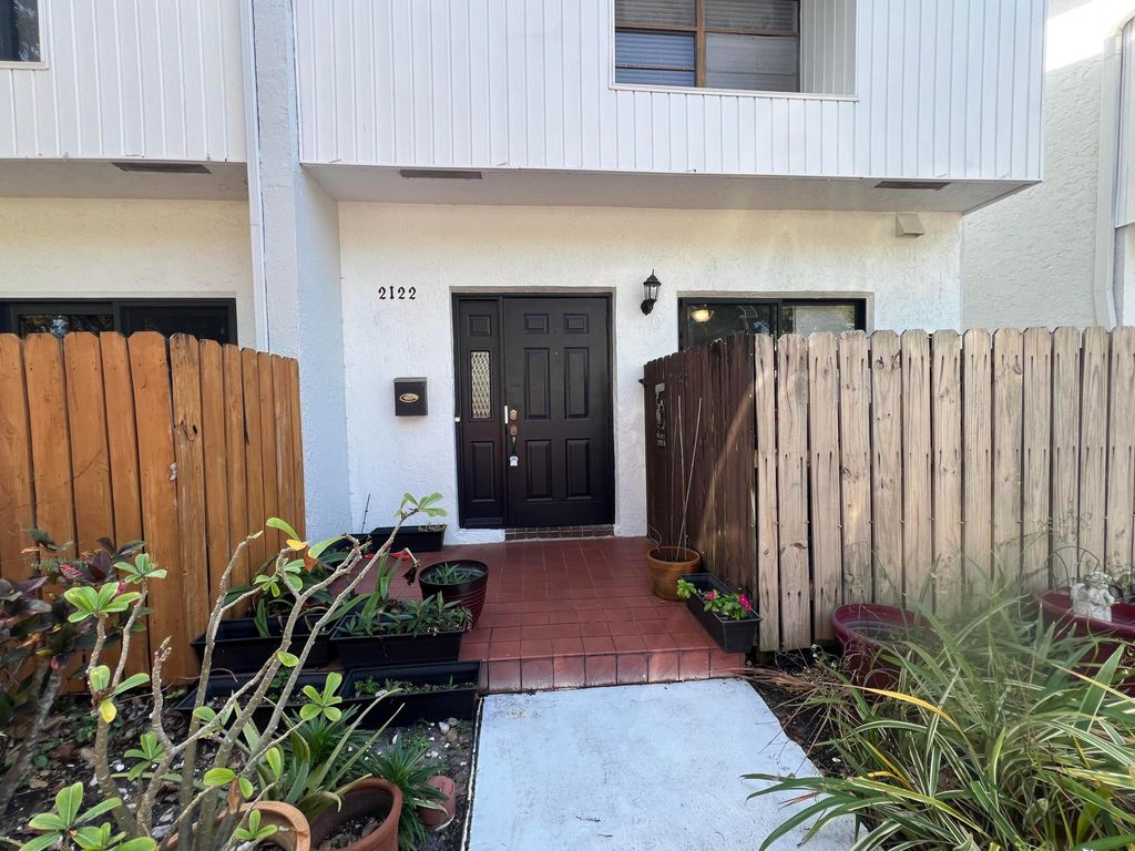 Photo of 2122 NE 44th Street, Pompano Beach, FL 33064 (MLS # R11166159)
