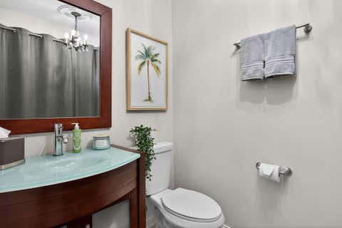 Tiny photo for 2122 NE 44th Street, Lighthouse Point, FL 33064 (MLS # R11166159)