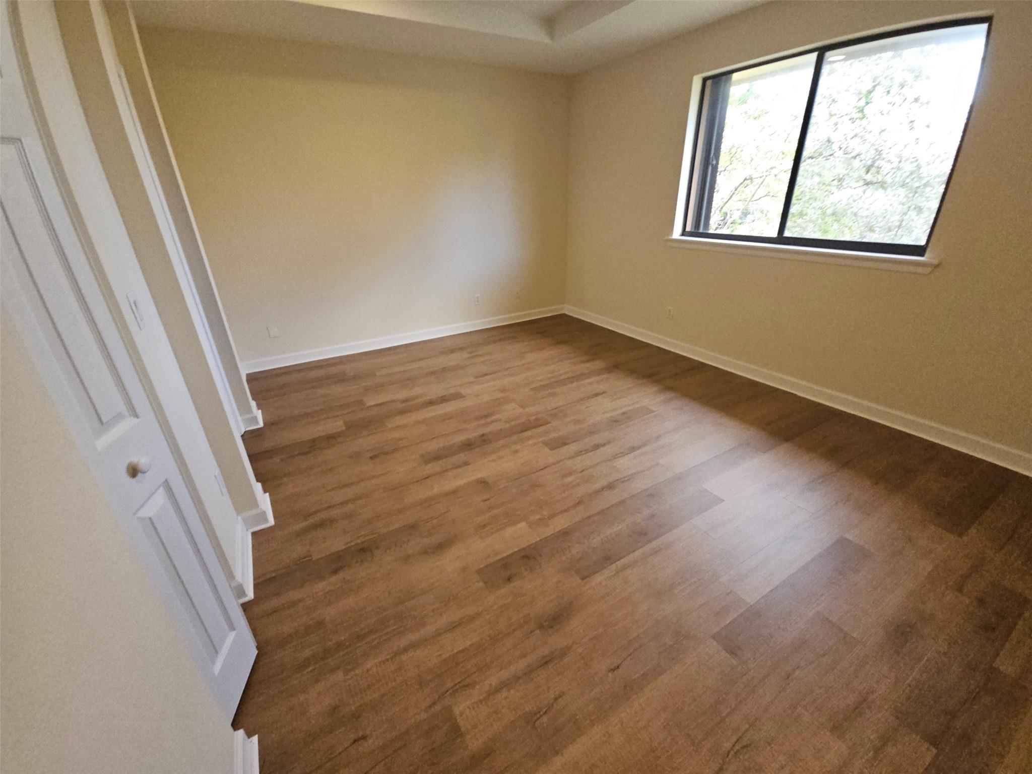 Banyan Lakes 102-18 B - Residential Lease