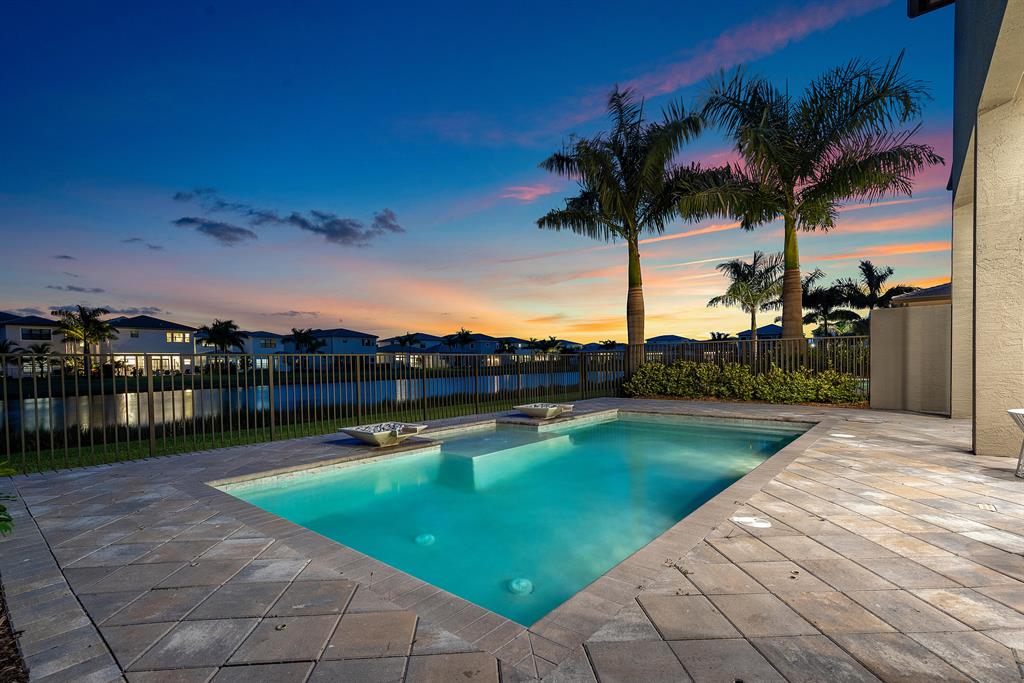 BOCA BRIDGES - Residential