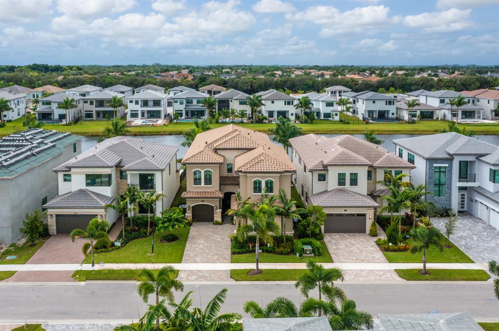 BOCA BRIDGES - Residential