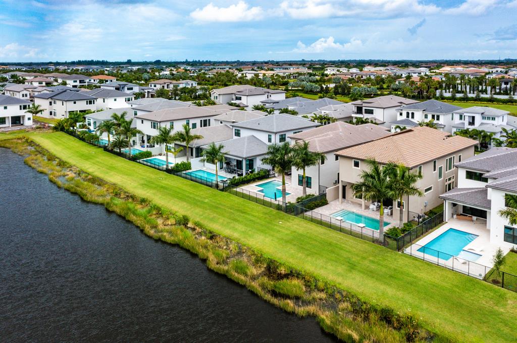 BOCA BRIDGES - Residential