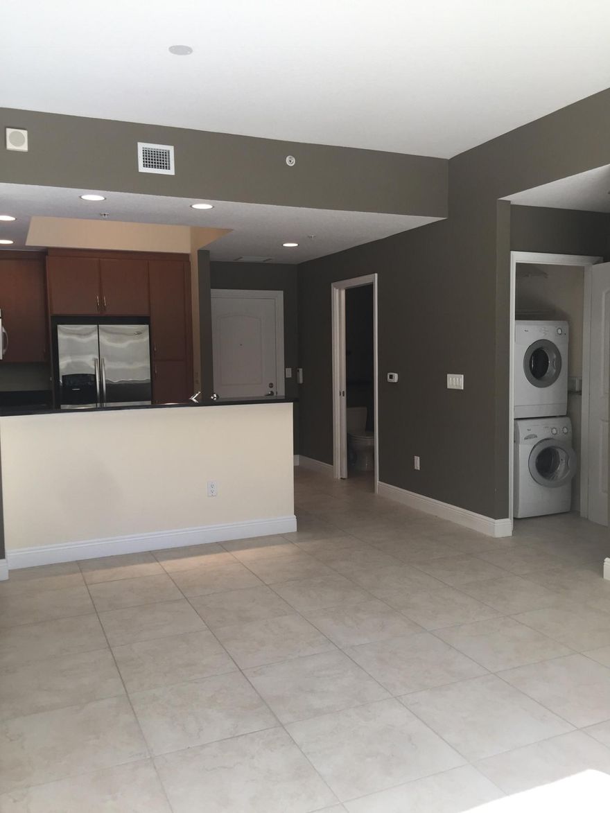 One Bedroom/1.5 Bath  SPOTLESS luxury condo at Two City Plaza! Offering 879 square feet of luxury living with Southern Exposure, Gorgeous Natural Light, overlooking the Garden Courtyard!
Featuring all of Kolter's custom finishes, Stainless Steel appliances, double closets in bedroom, Granite countertops.
Marble master bath offers double vanities, and extra large shower! Enjoy the rooftop Resort Pool/Spa with Steam & Sauna, and Outdoor Moonlit Theater ! Valet Parking, Security, 24 hour staffed Lobby. 5 Star Amenities The Rooftop Resort Poll/Spa offers Panoramic Views of Intracoastal, Ocean and Palm Beach Island. 100% Walkability. '' Live in Style. Two City Style'' Available Immediately. Allow up to 2 weeks for Tenant Evaluation & HOA Approval.