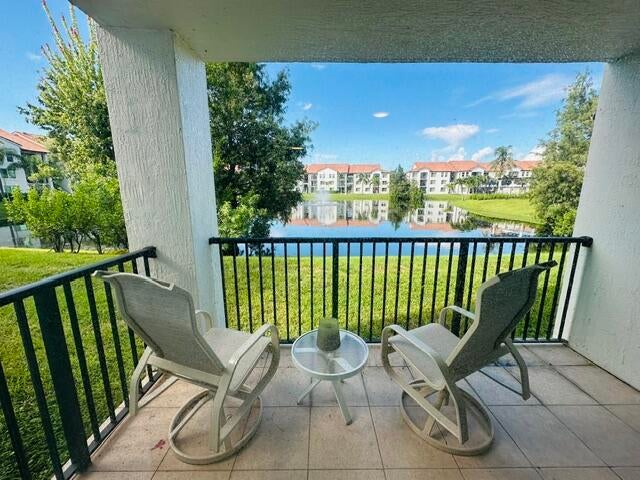 Photo of 902 Villa Circle, Boynton Beach, FL 33435 (MLS # B26086458)