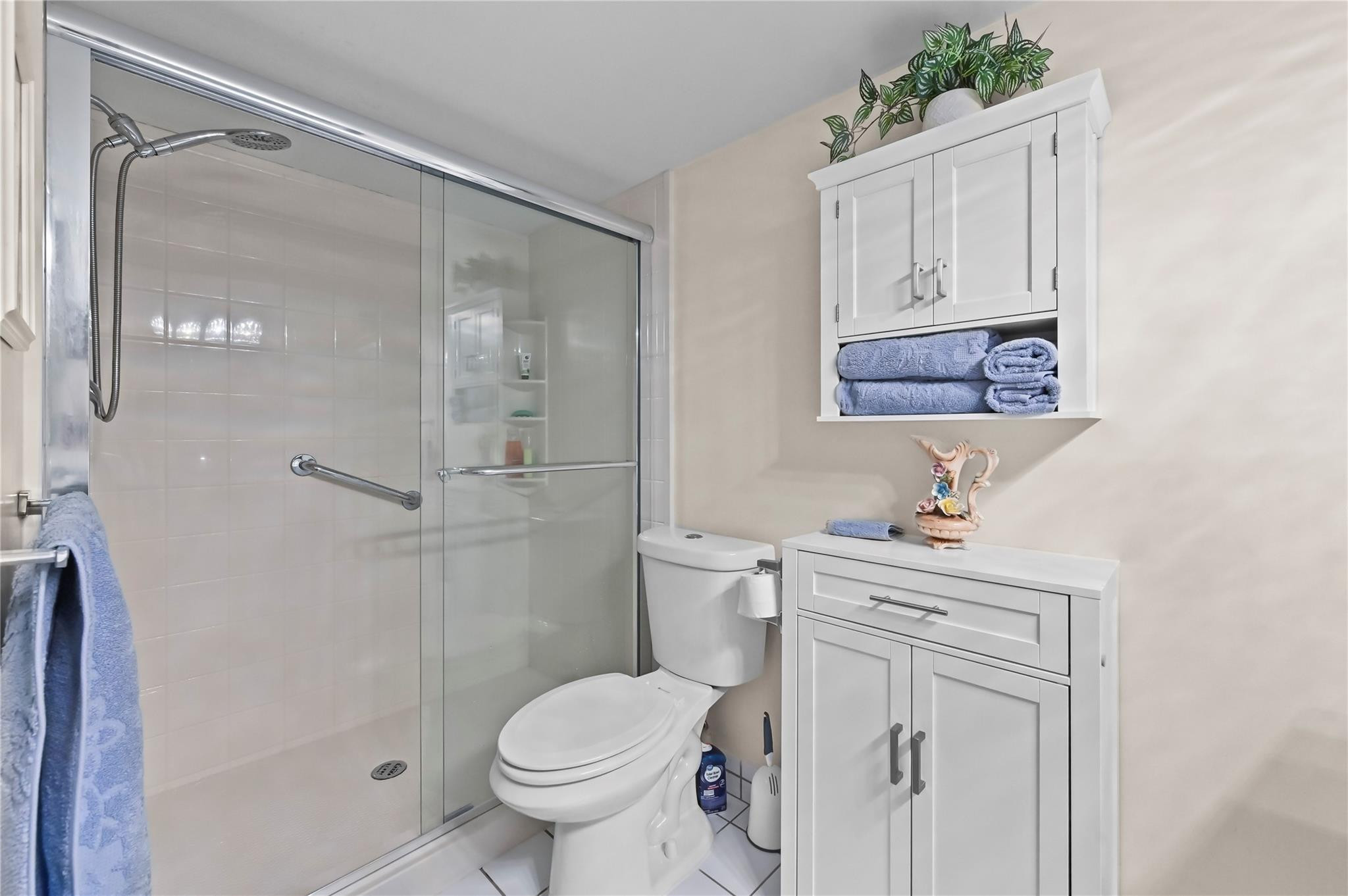 Sun Valley East Condo - Residential