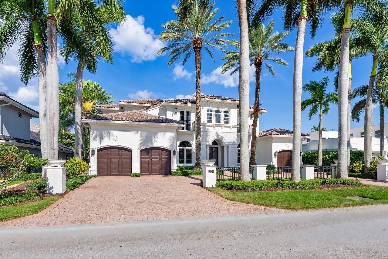 2124 W Maya Palm Drive