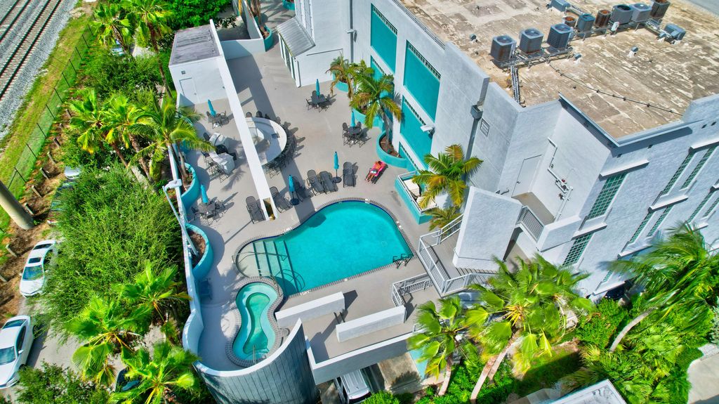 Photo of 185 NE 4th Avenue #301, Delray Beach, FL 33483 (MLS # B26030208)