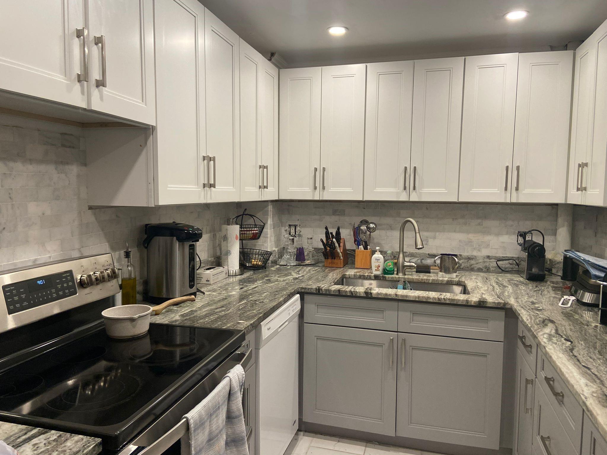 EMERALD HILLS C C APTS CO - Residential