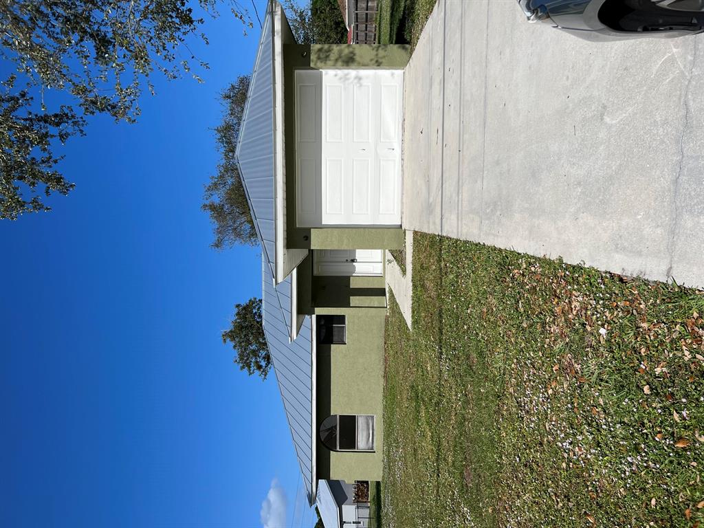 PORT ST LUCIE SECTION 39 - Residential Lease