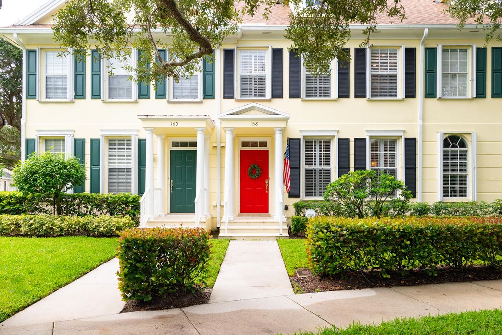Photo of 158 Poinciana Drive, Jupiter, FL 33458 (MLS # R11018591)
