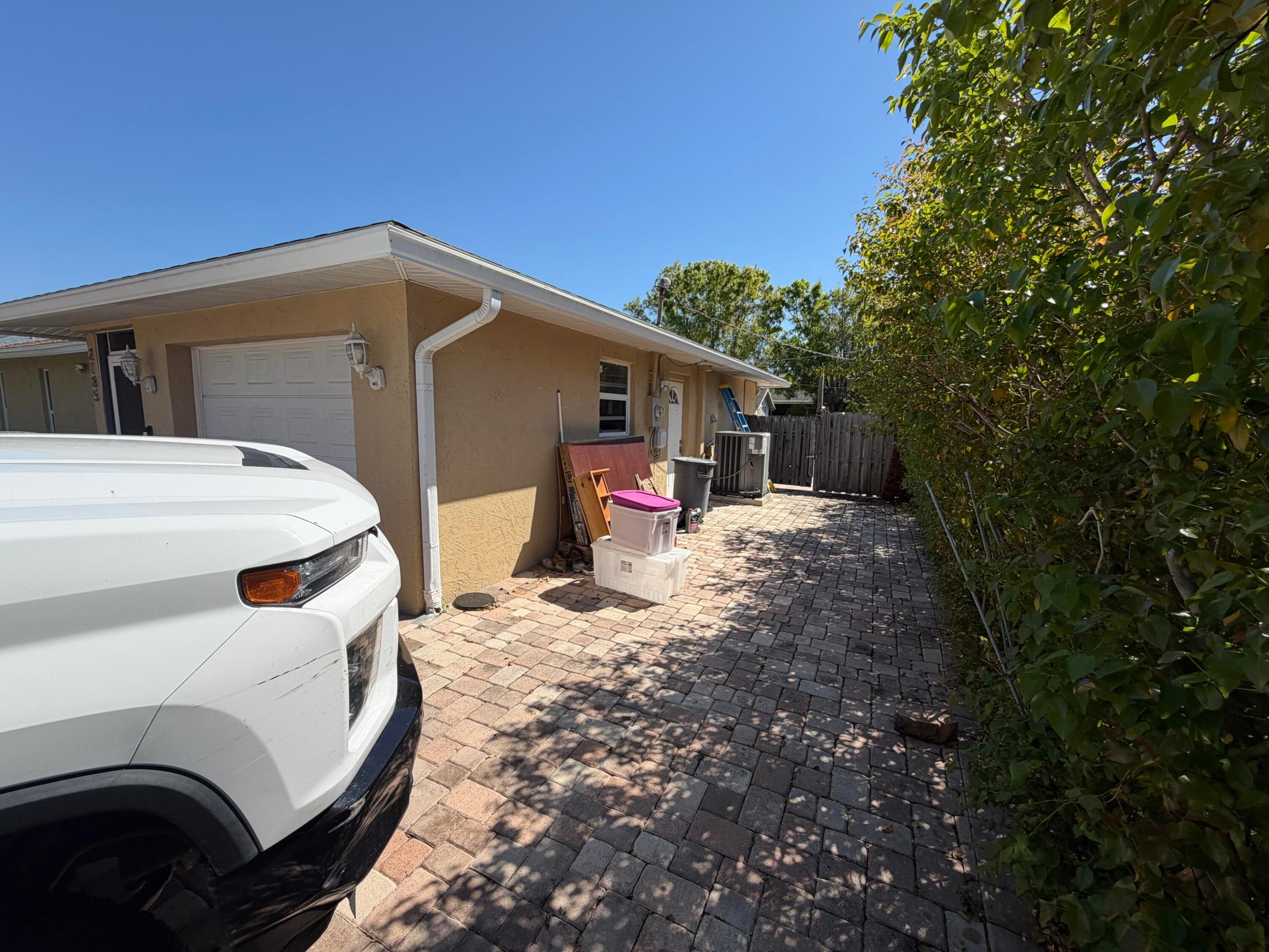 PORT ST LUCIE SECTION 18 - Residential