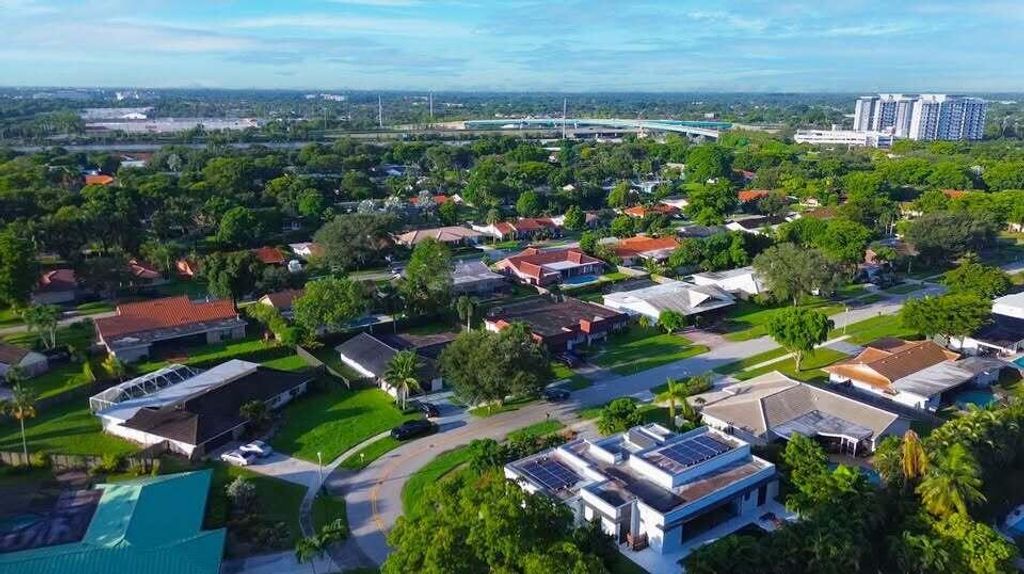 Photo of 7410 SW 15th Street, Plantation, FL 33317 (MLS # R11168873)