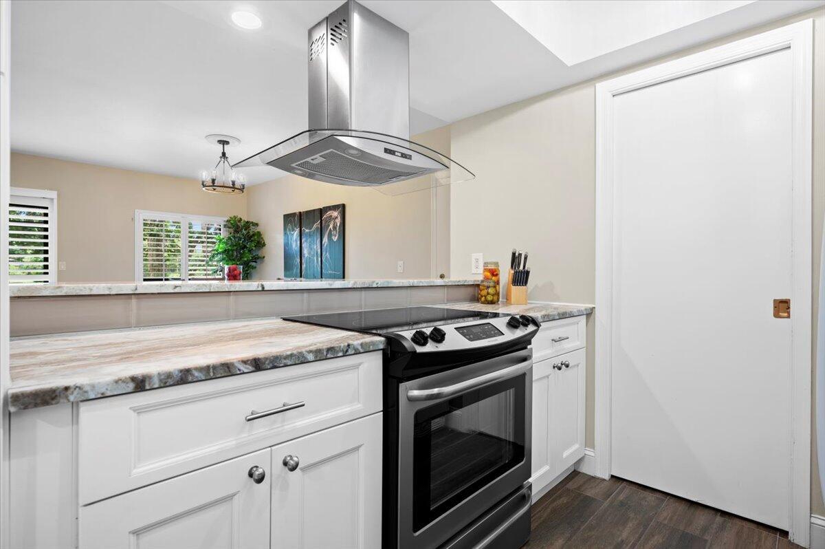 BAGATTELLE CONDO - Residential Lease