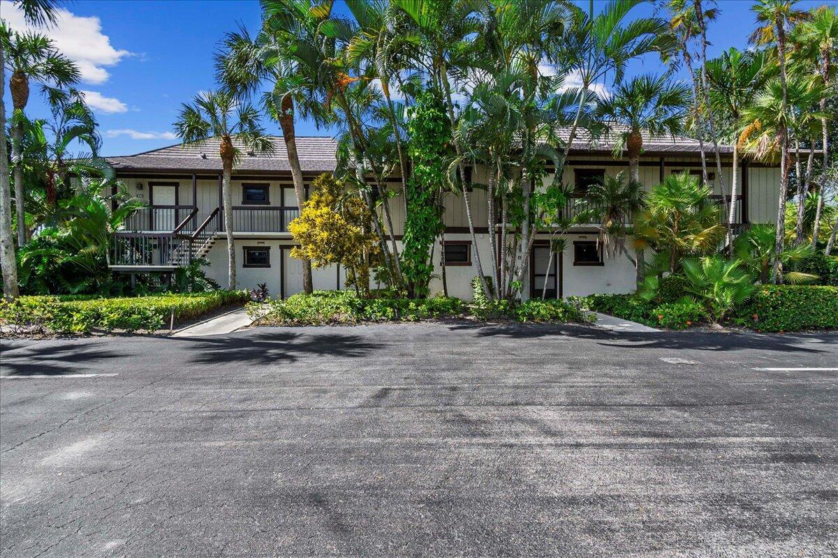 BAGATTELLE CONDO - Residential Lease