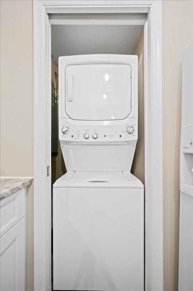 BAGATTELLE CONDO - Residential Lease