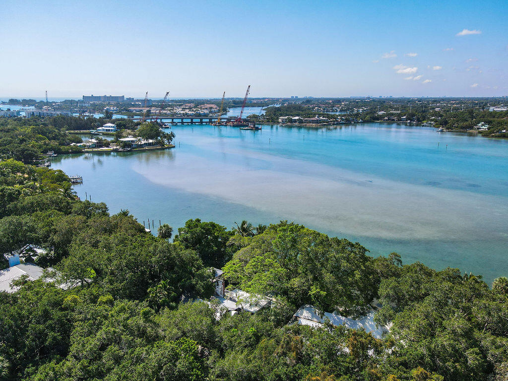 RIVERSIDE ON THE LOXAHATCHEE - Residential