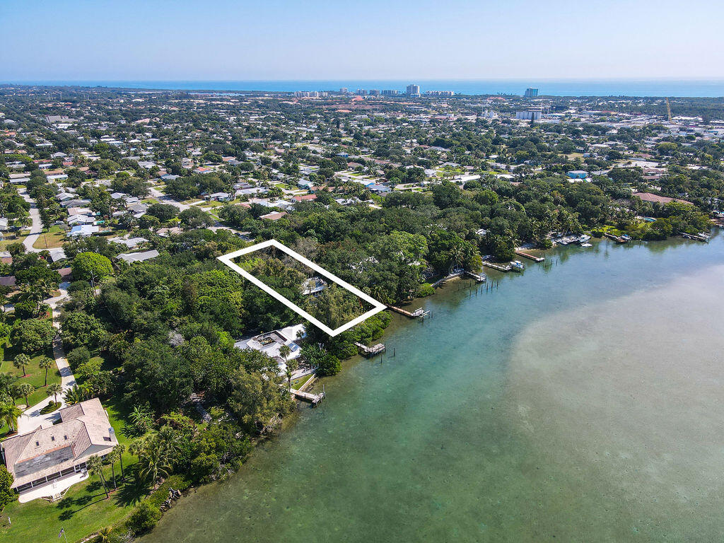 RIVERSIDE ON THE LOXAHATCHEE - Residential