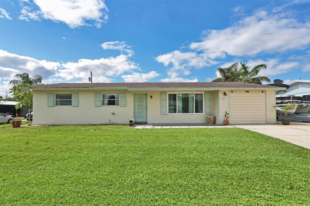 Photo of 27 Ridgewood Circle, Tequesta, FL 33469 (MLS # R10736698)
