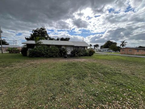 24 NW Avenue I Belle Glade FL 33430