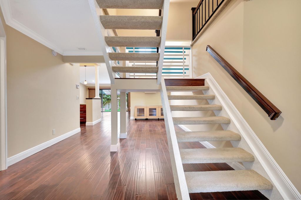 Photo of 1003 Raintree Lane, Palm Beach Gardens, FL 33410 (MLS # B26021581)