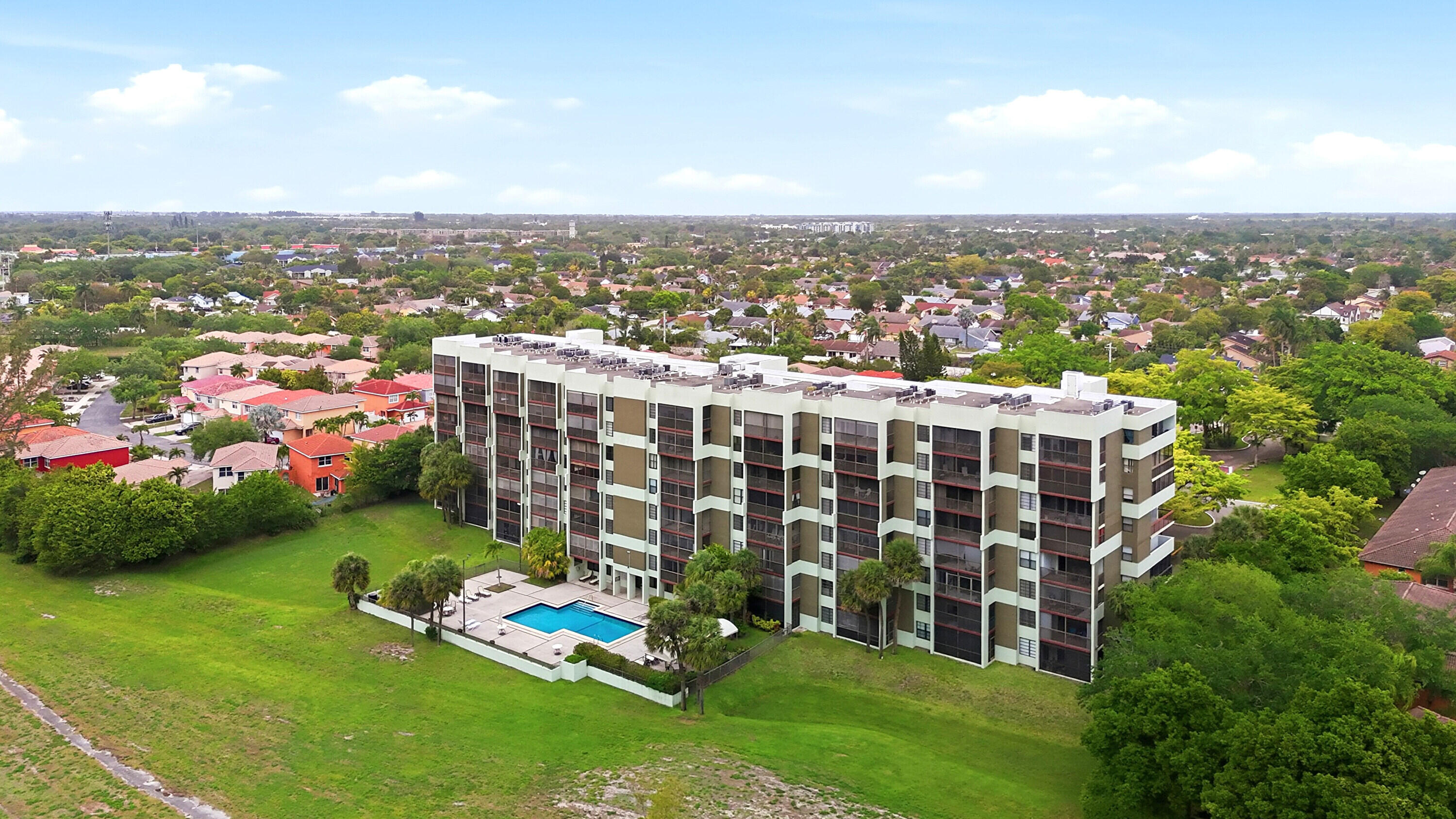 HORIZONS OF INVERRARY CONDO - Residential