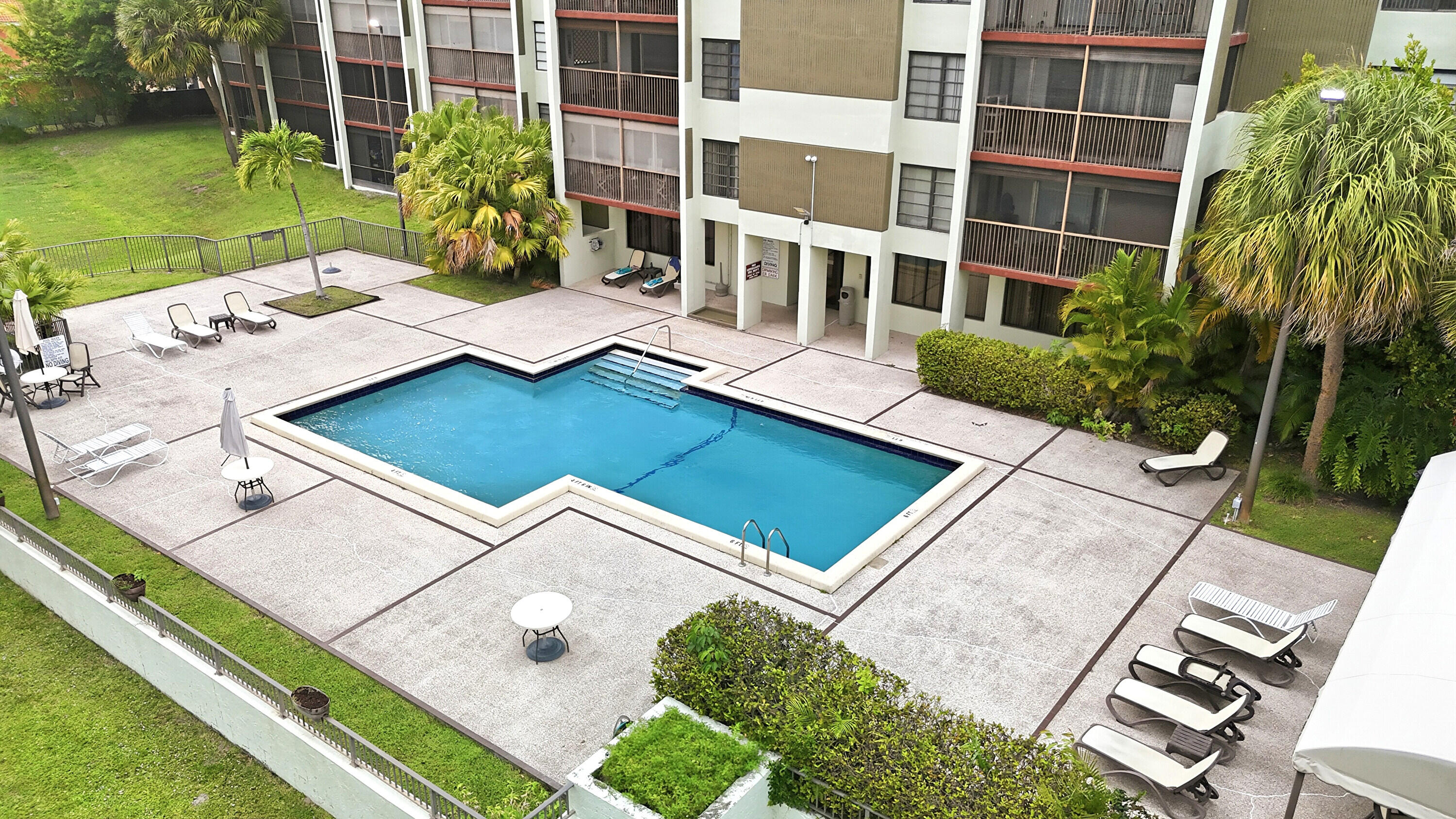 HORIZONS OF INVERRARY CONDO - Residential