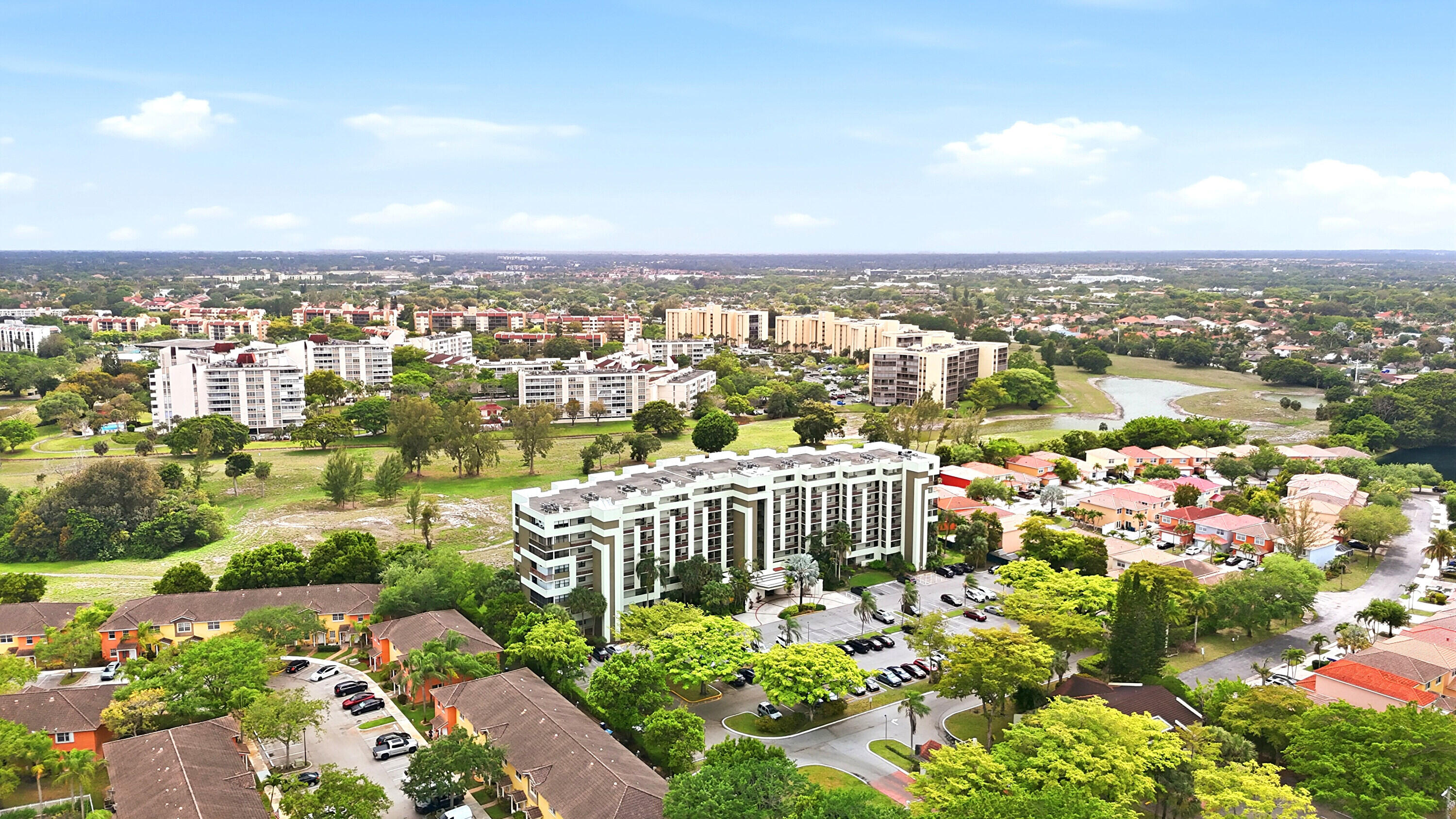 HORIZONS OF INVERRARY CONDO - Residential