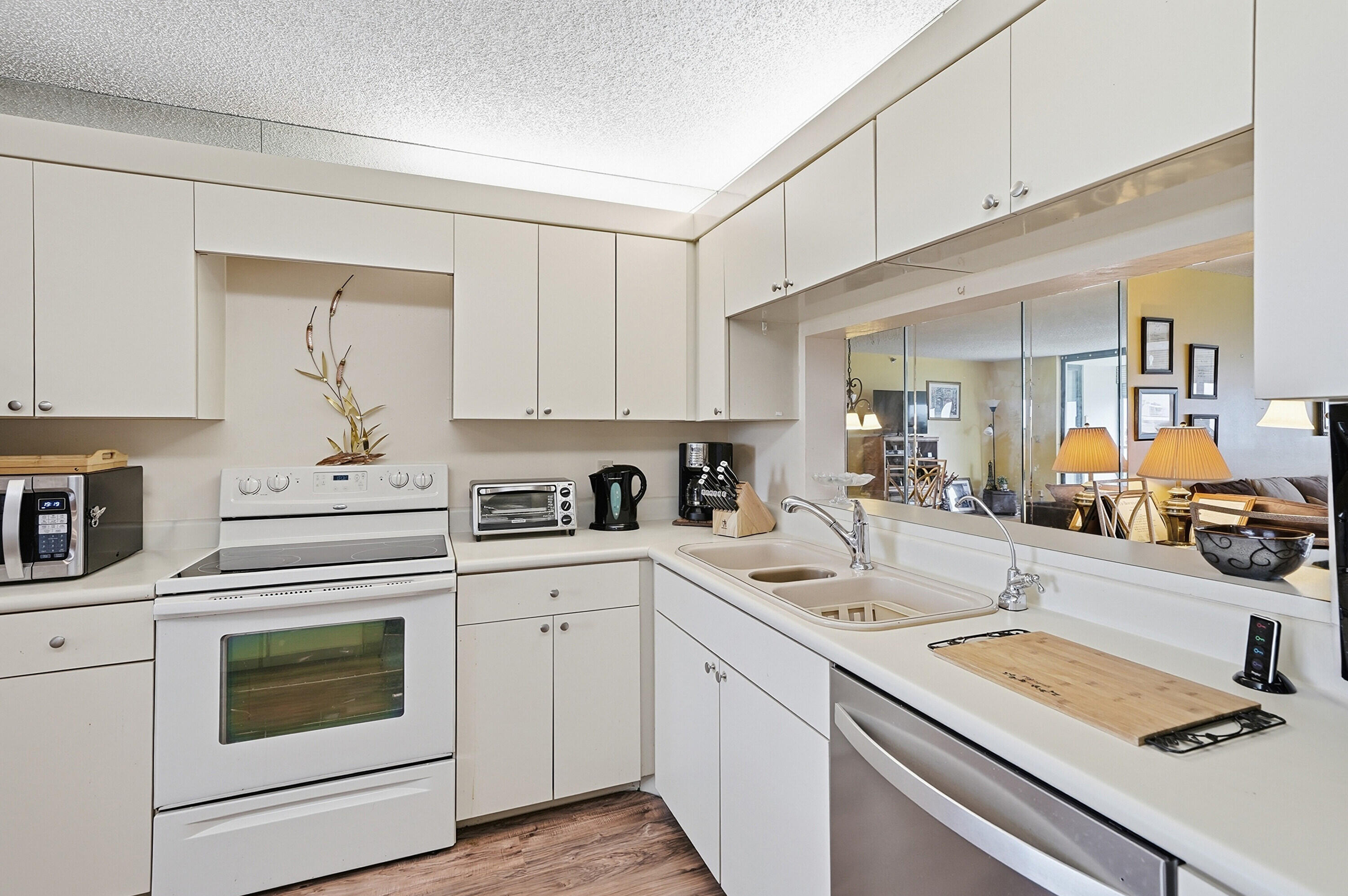 HORIZONS OF INVERRARY CONDO - Residential